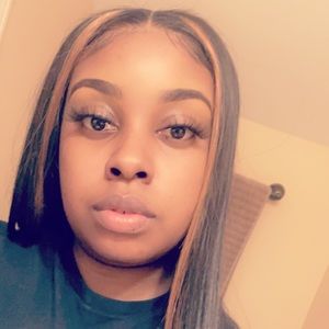 Meet your Posher, Neisha